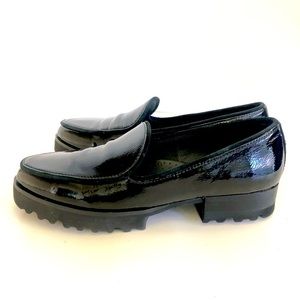 Donald J Pliner Women's ELEN Black Crinkle Patent Leather Loafers Shoes Sz 6.5M